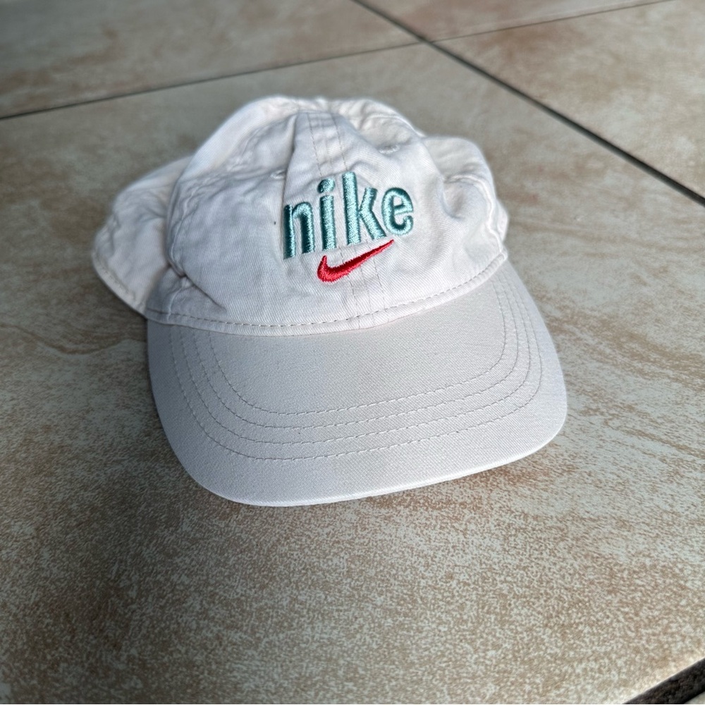 Nike infant Cap cute colorway vintage style